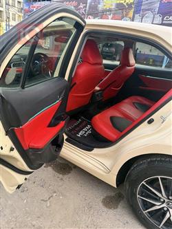 تۆیۆتا کامری